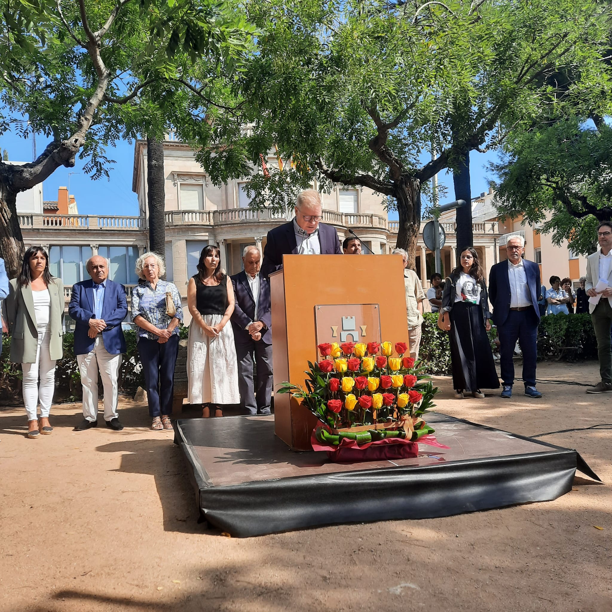 Més de 600 persones celebren la Diada Nacional de Catalunya als jardins de Can Bech de Palafrugell