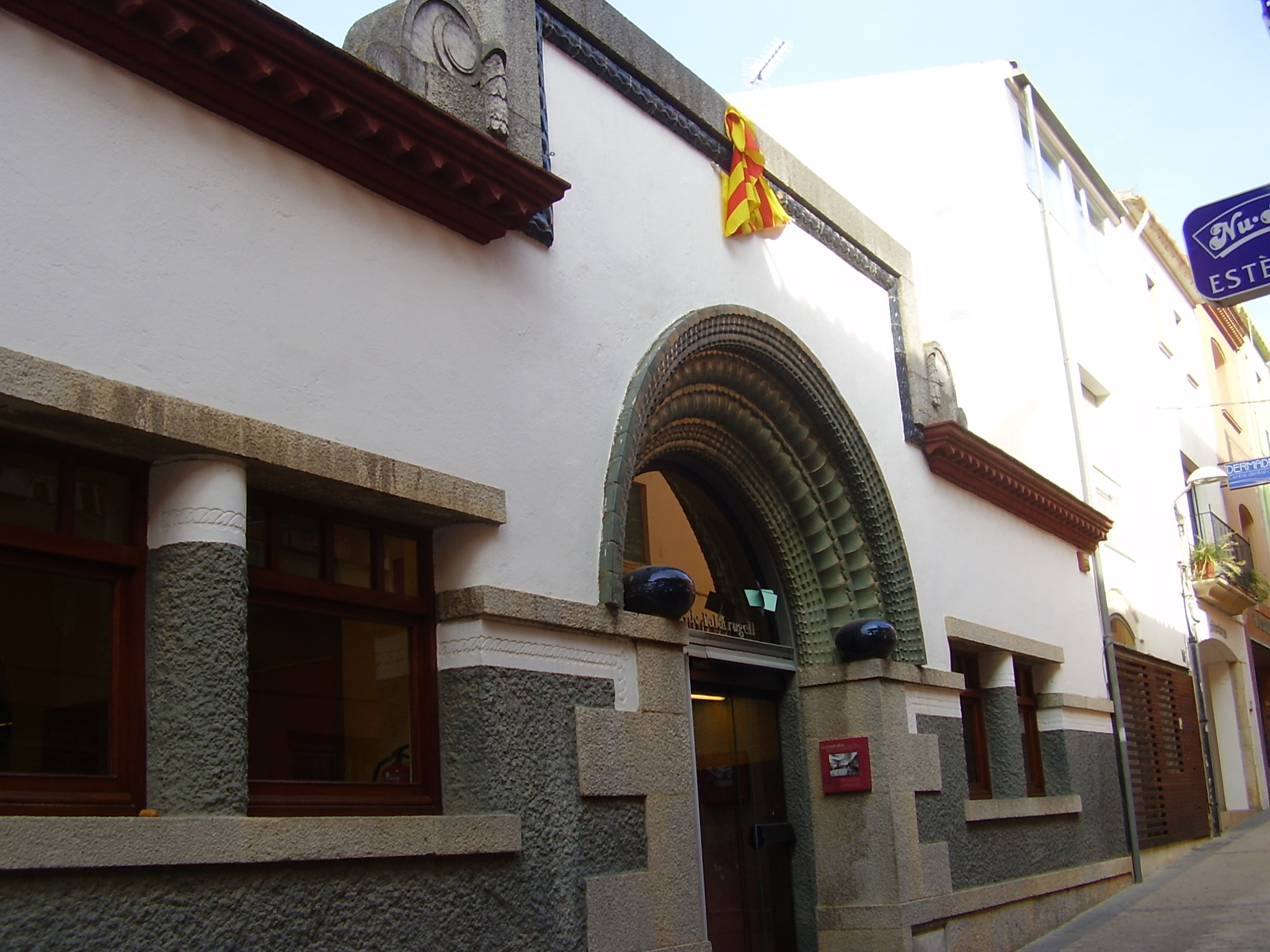 La Biblioteca de Palafrugell acull una tertúlia literària amb els escriptors Miquel Martín i Toni Sala