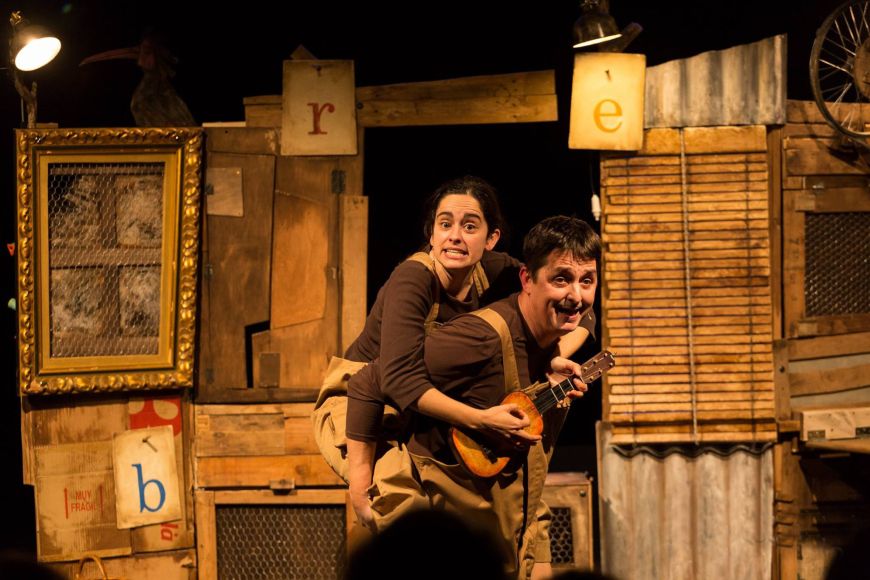 La gallina dels ous d'or - Companyia Zum Zum Teatre La gallina dels ous d'or - Companyia Zum Zum Teatre