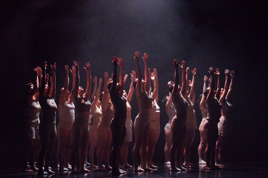 Doble estrena de dansa. White noise i Wolfgang bitte... Doble estrena de dansa. White noise i Wolfgang bitte...