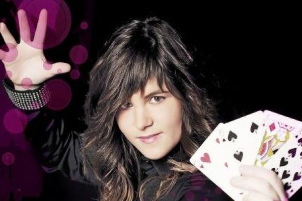 Per art de màgia – Companyia Màgia Melanie Per art de màgia – Companyia Màgia Melanie
