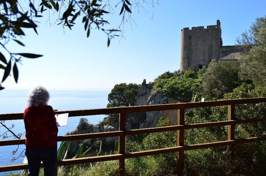 La Torre de Guaita de St. Sebastià acull una exposició del col·lectiu artístic Urban Sketchers de Girona